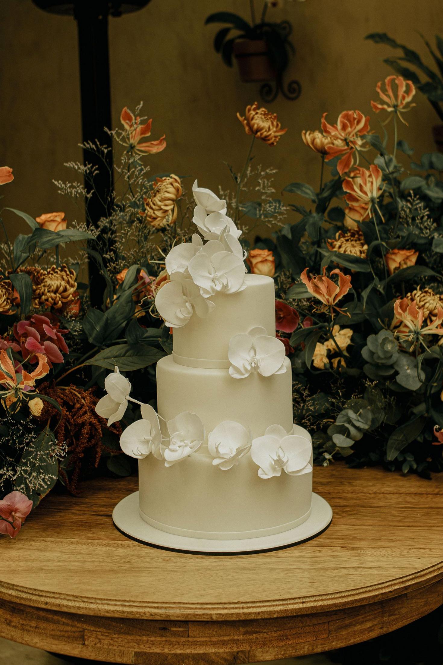 Floral Cake Styling